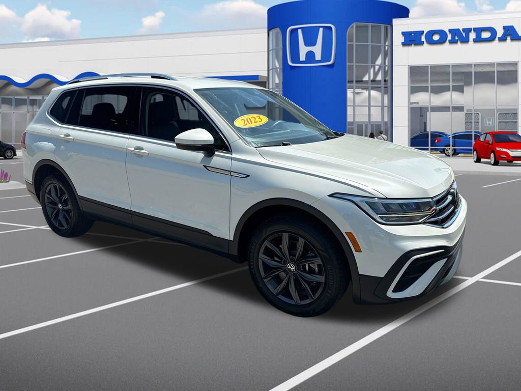 Used 2023 Volkswagen Tiguan SE