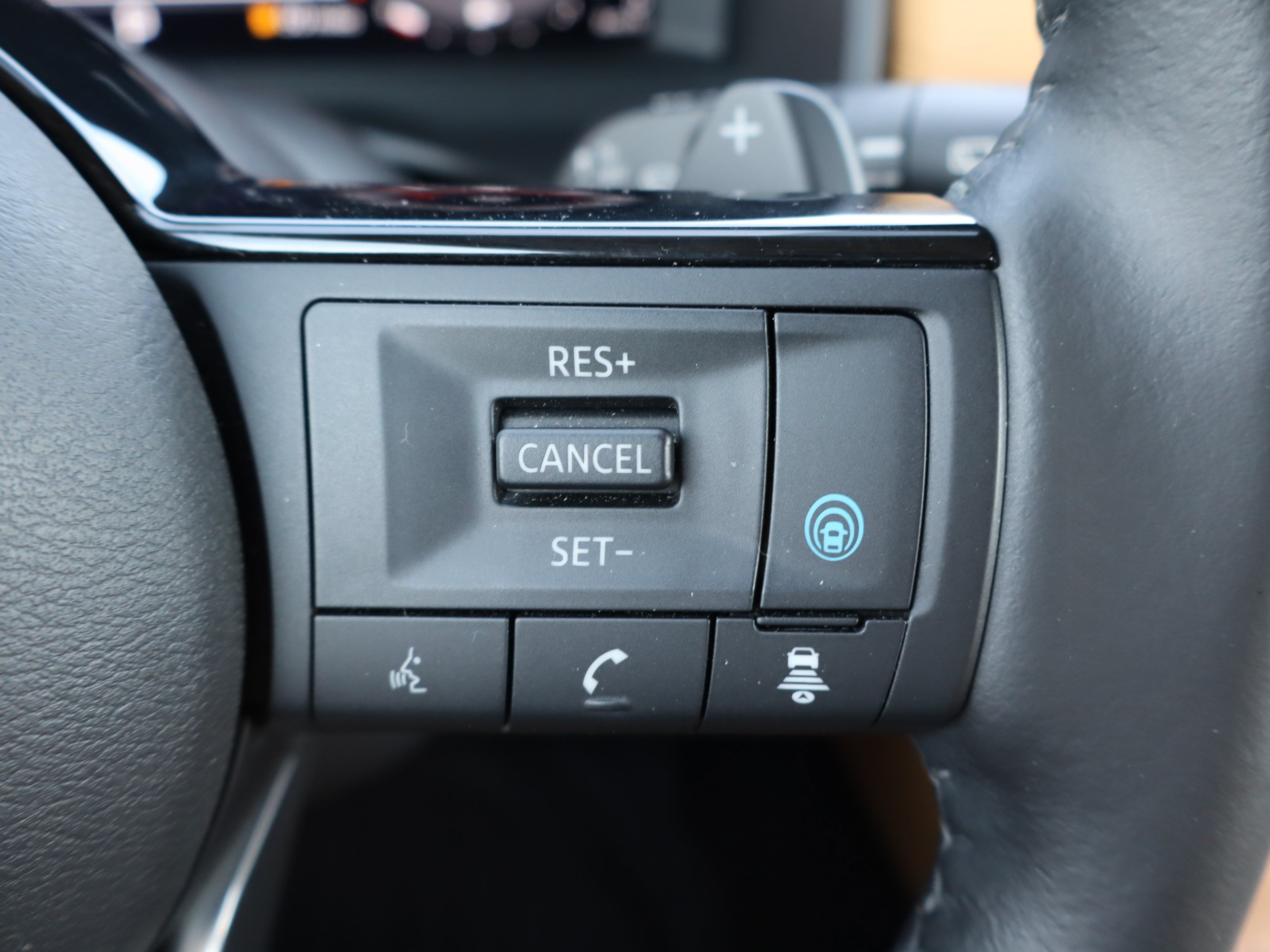 Used 2023 Nissan Rogue Platinum w/ Platinum Premium Package AWD/4WD image 21
