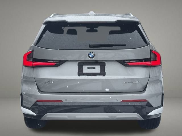 Used 2025 BMW X1 xDrive28i image 4