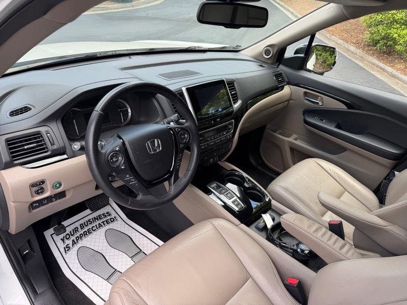 Used 2016 Honda Pilot Touring image 15