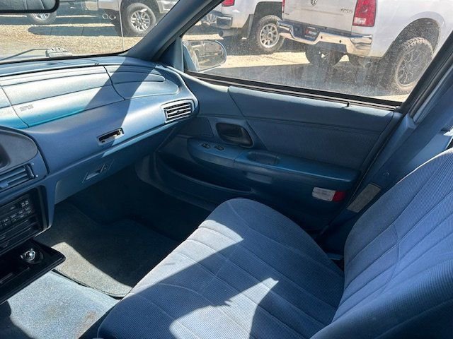 Used 1995 Ford Taurus GL image 18