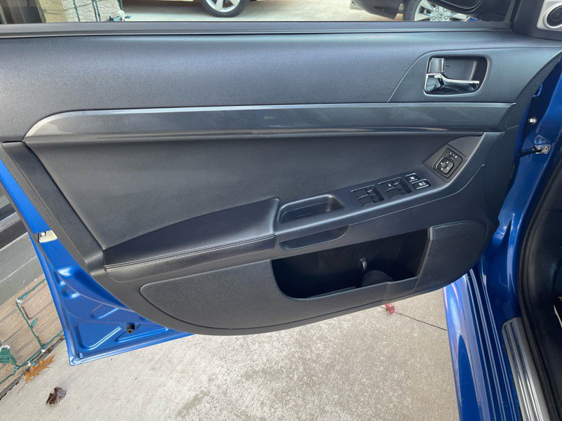 Used 2011 Mitsubishi Lancer Ralliart image 26