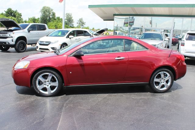 Used 2008 Pontiac G6 GT w/ Sport Package FWD image 2