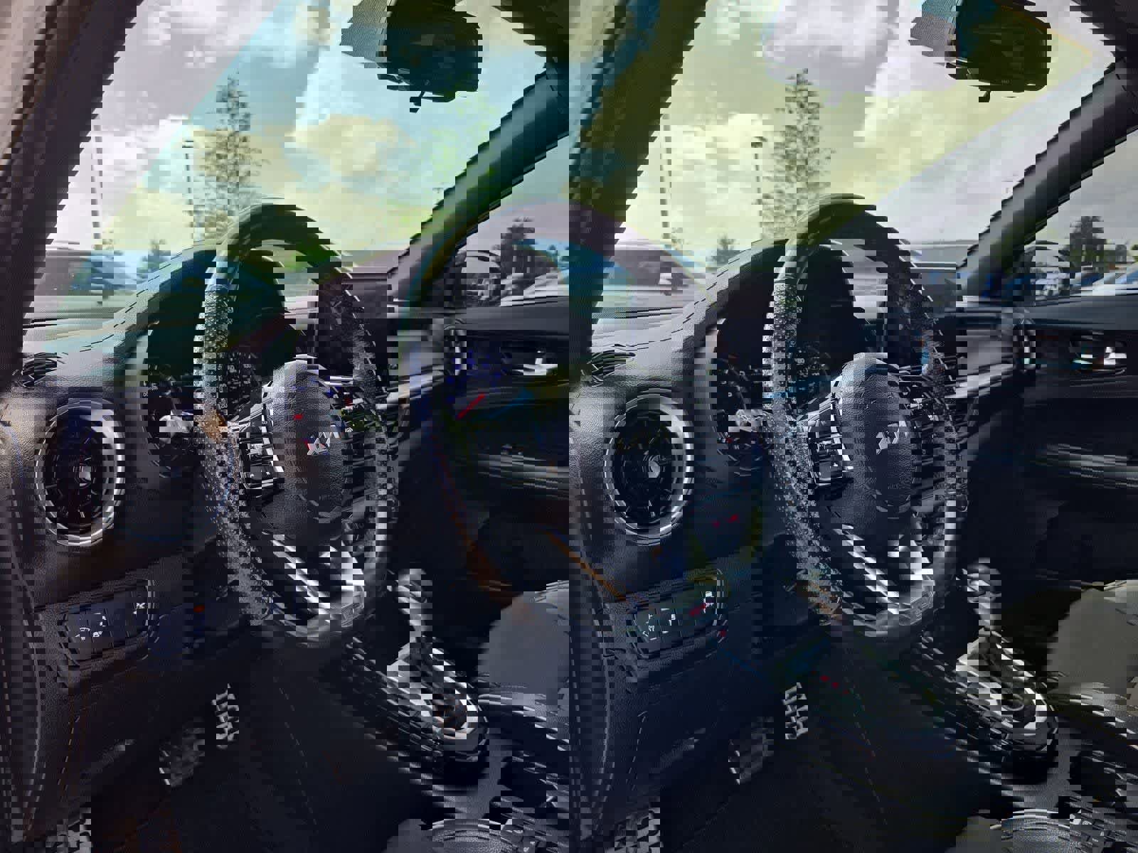 Used 2022 Kia Forte GT-Line w/ GT-Line Premium Package image 2