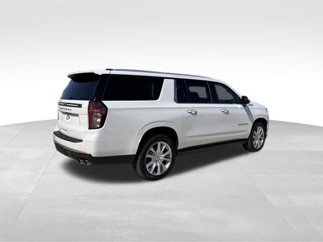 Used 2022 Chevrolet Suburban High Country AWD/4WD image 5