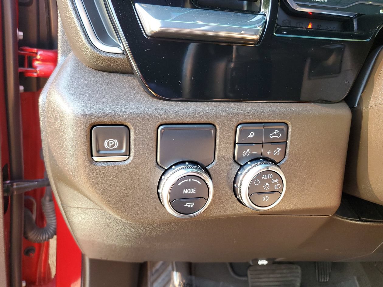 Used 2024 GMC Sierra 1500 SLT w/ SLT Premium Package RWD image 30