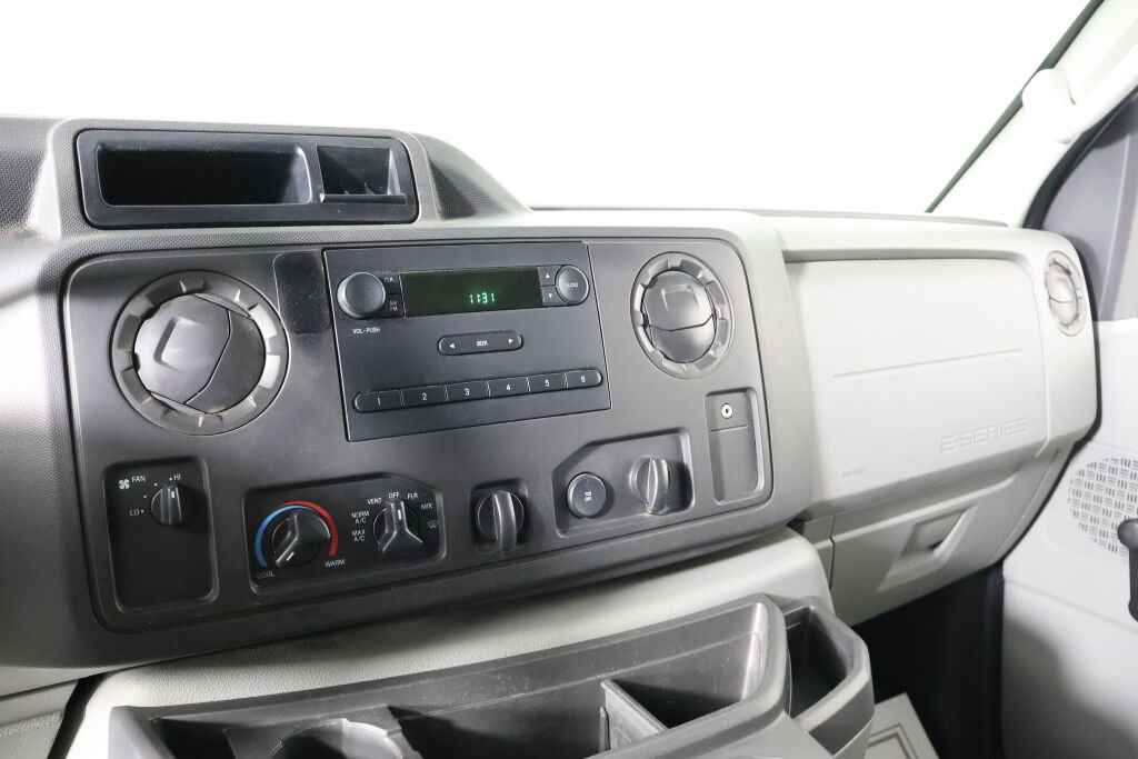 Used 2013 Ford E-150 and Econoline 150 image 25