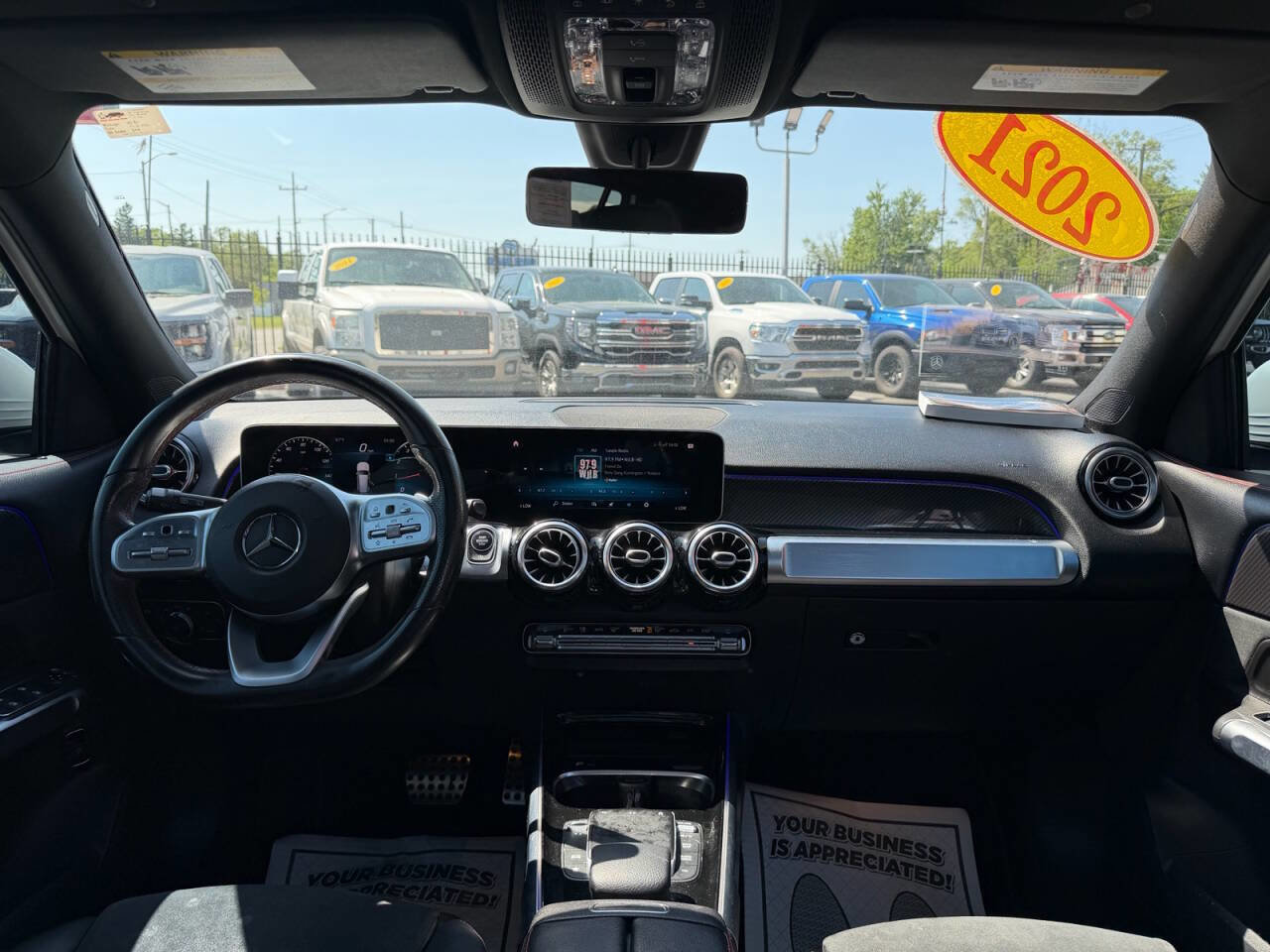 Used 2021 Mercedes-Benz GLB 250 4MATIC w/ AMG Line image 27