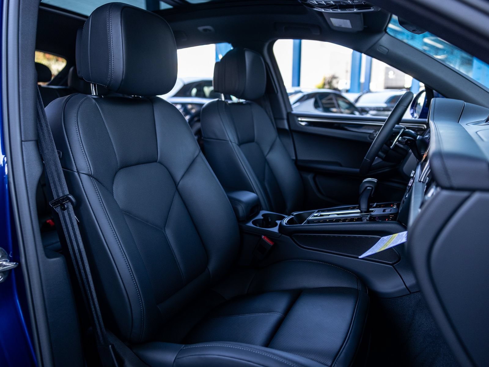 Certified 2026 Porsche Macan S AWD/4WD image 31