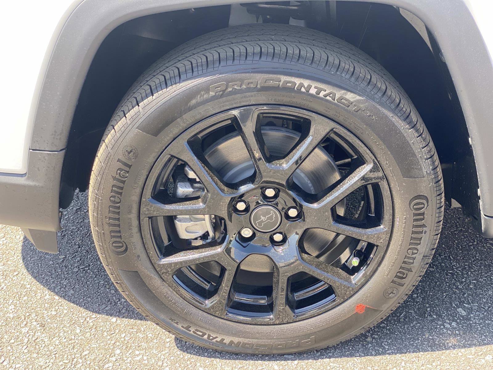 New 2026 Jeep Compass Latitude image 7