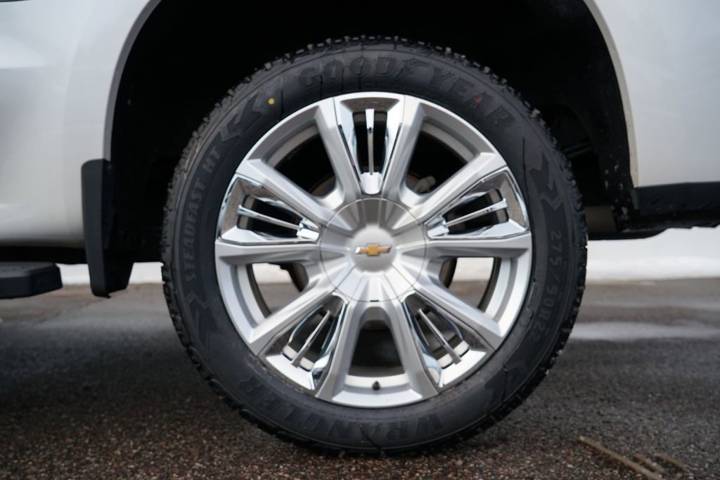 Used 2022 Chevrolet Silverado 1500 High Country w/ High Country Premium Package image 36