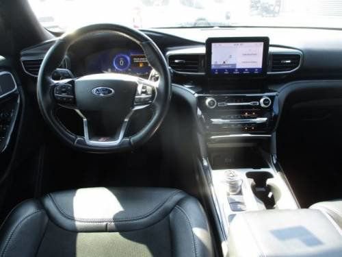 Used 2022 Ford Explorer ST w/ ST Street Pack image 4
