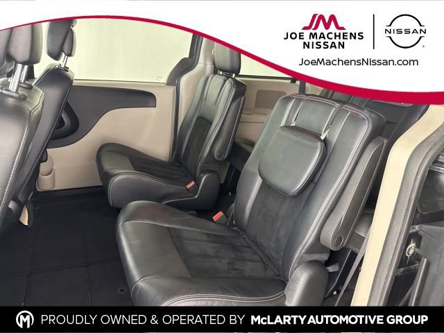 Used 2018 Dodge Grand Caravan SXT FWD image 24