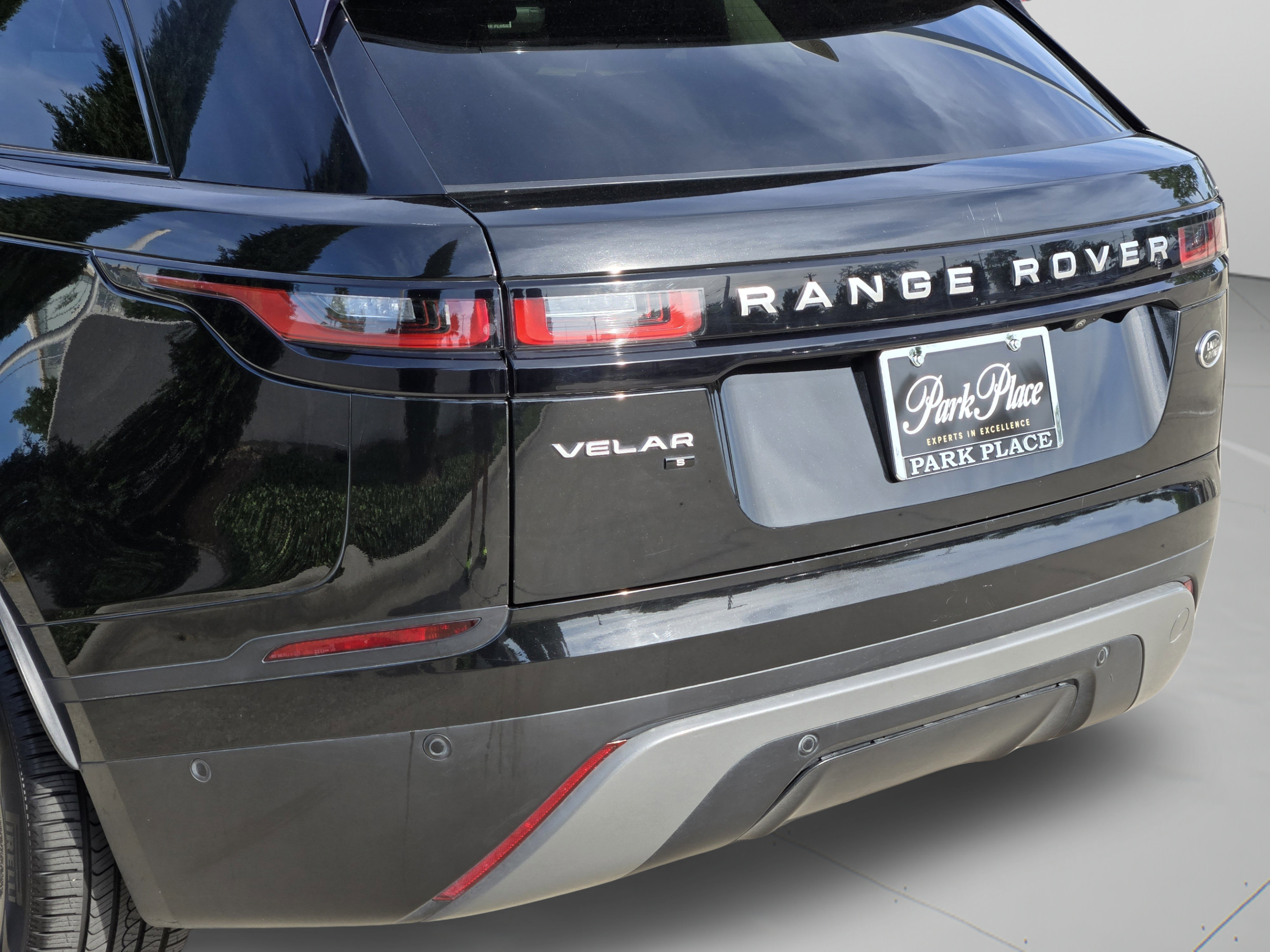 Used 2021 Land Rover Range Rover Velar S AWD/4WD image 39
