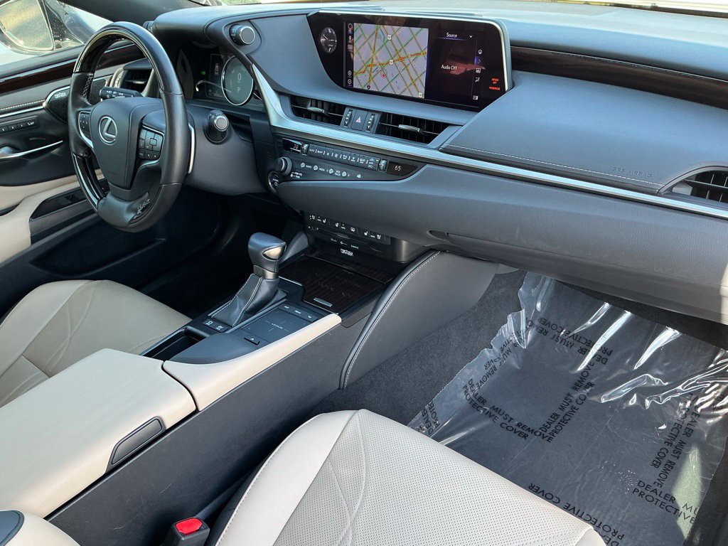 Used 2019 Lexus ES 300h FWD image 23