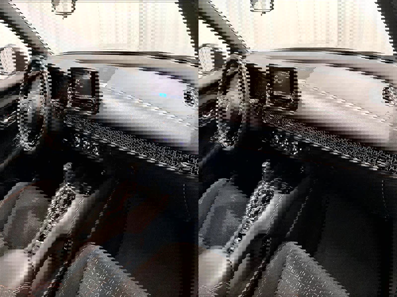 Used 2024 Honda HR-V Sport image 14