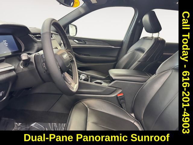 Used 2024 Jeep Grand Cherokee L Limited w/ Black Appearance Package image 7