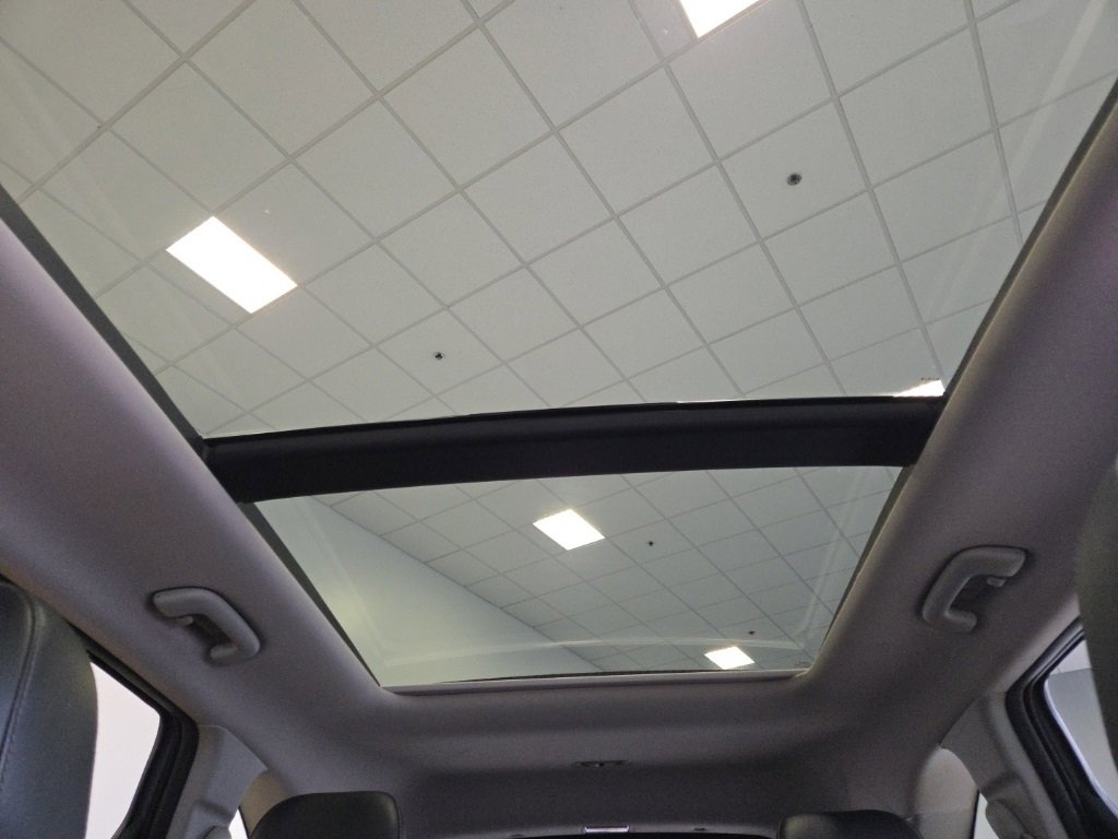 Used 2023 Kia Sorento X-Line EX image 13