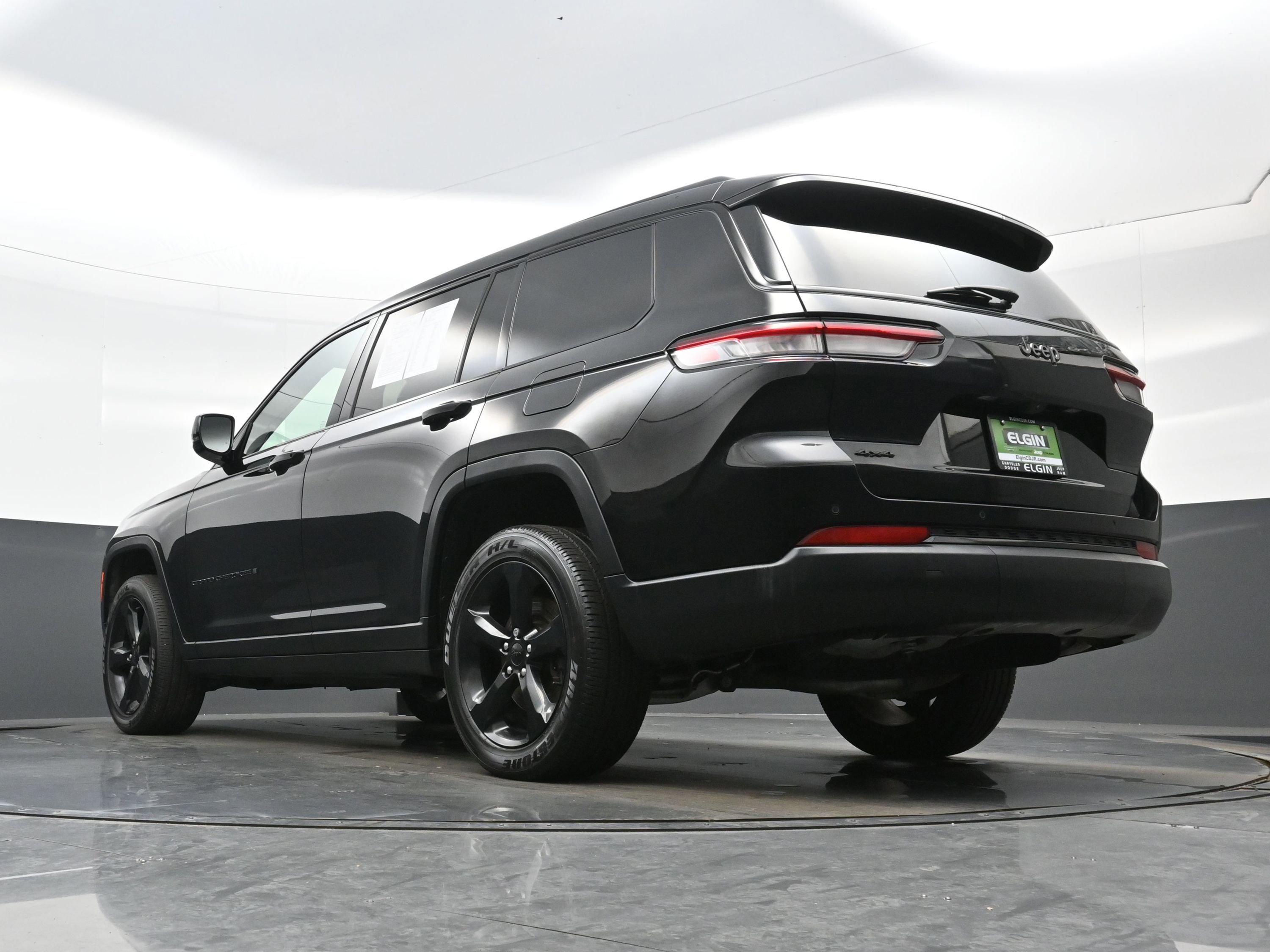 Used 2024 Jeep Grand Cherokee L Altitude image 29