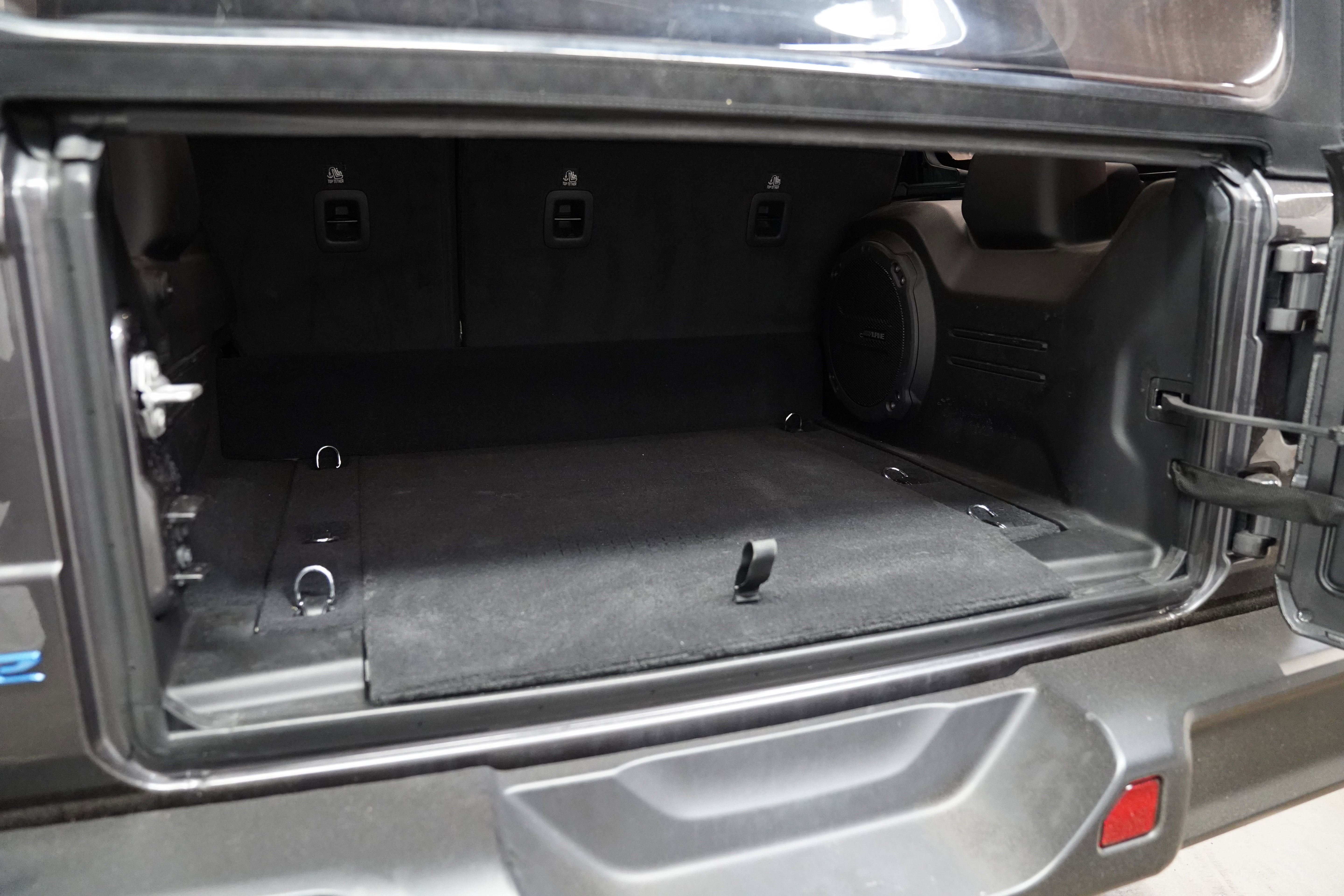 Used 2024 Jeep Wrangler Unlimited AWD/4WD image 7