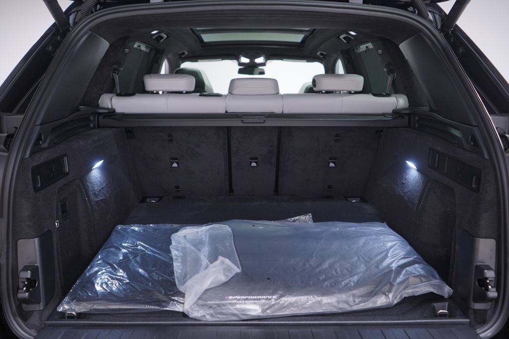 New 2026 BMW X5 M Competition w/ Executive Package image 9