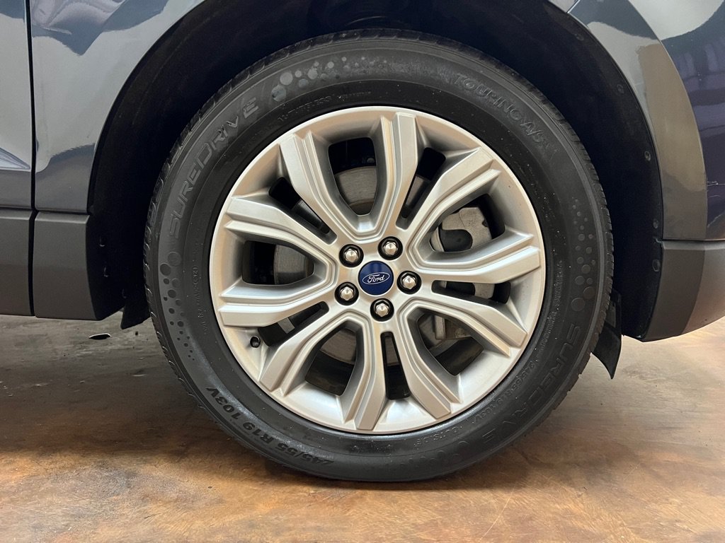 Used 2022 Ford Edge Titanium AWD/4WD image 35