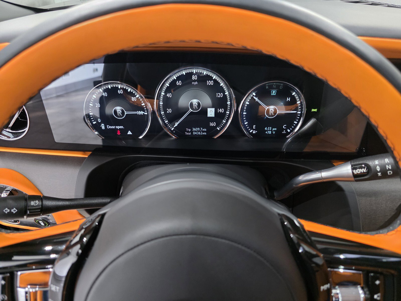 Used 2024 Rolls-Royce Ghost image 17