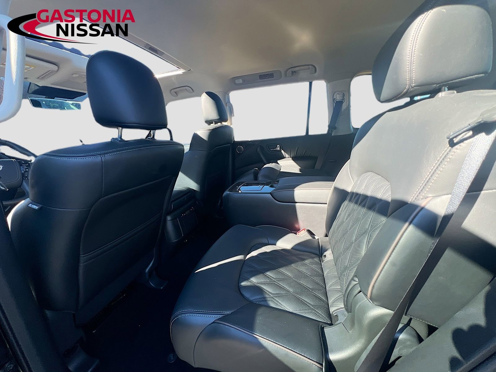 Used 2024 Nissan Armada Platinum w/ Captain's Chairs Package image 31