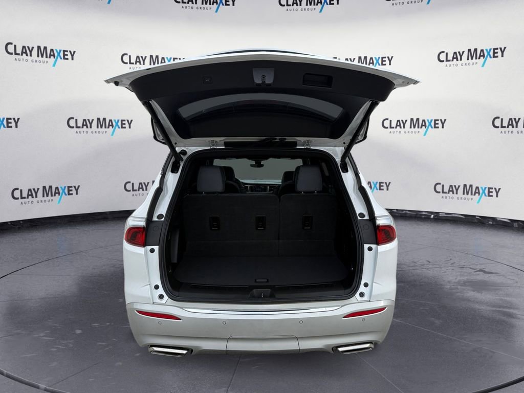 Used 2023 Buick Enclave Premium w/ Experience Buick Package image 16