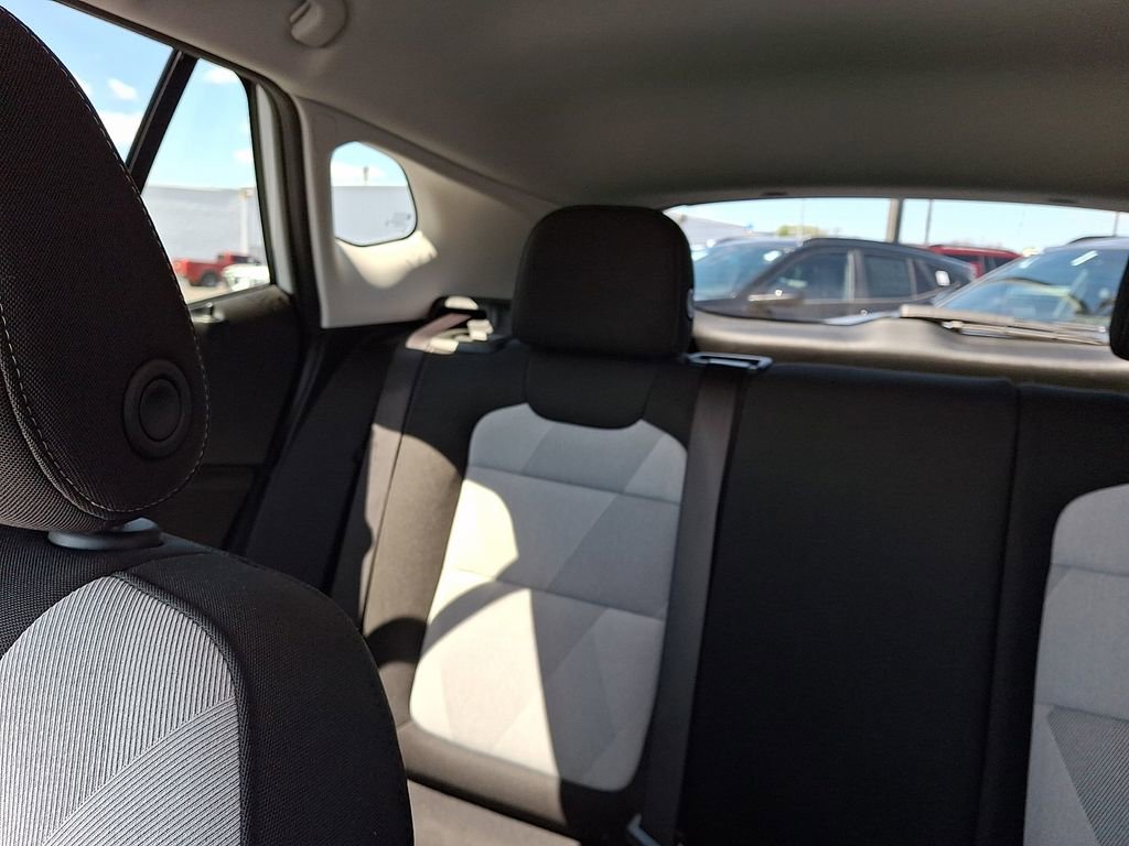 Used 2024 Chevrolet Trax LS image 19