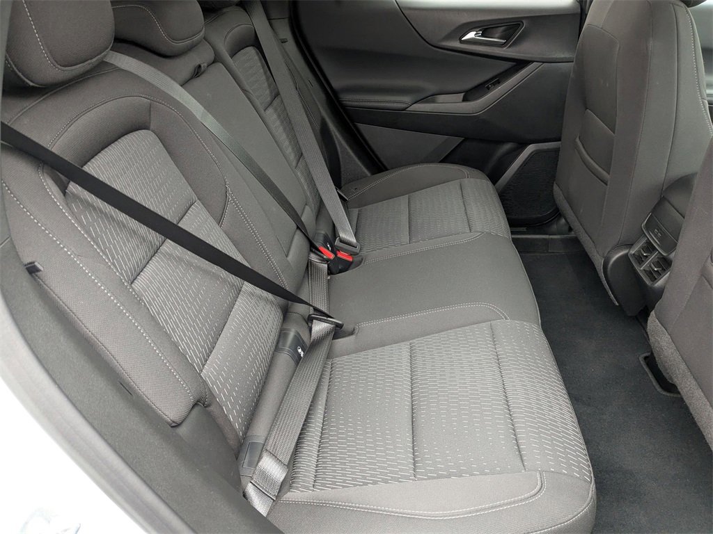 Used 2025 Chevrolet Equinox LT image 34