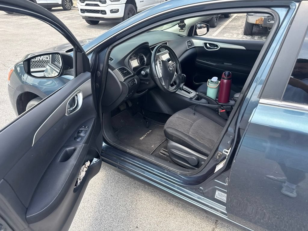 Used 2014 Nissan Sentra SV w/ SV Driver Package FWD image 5