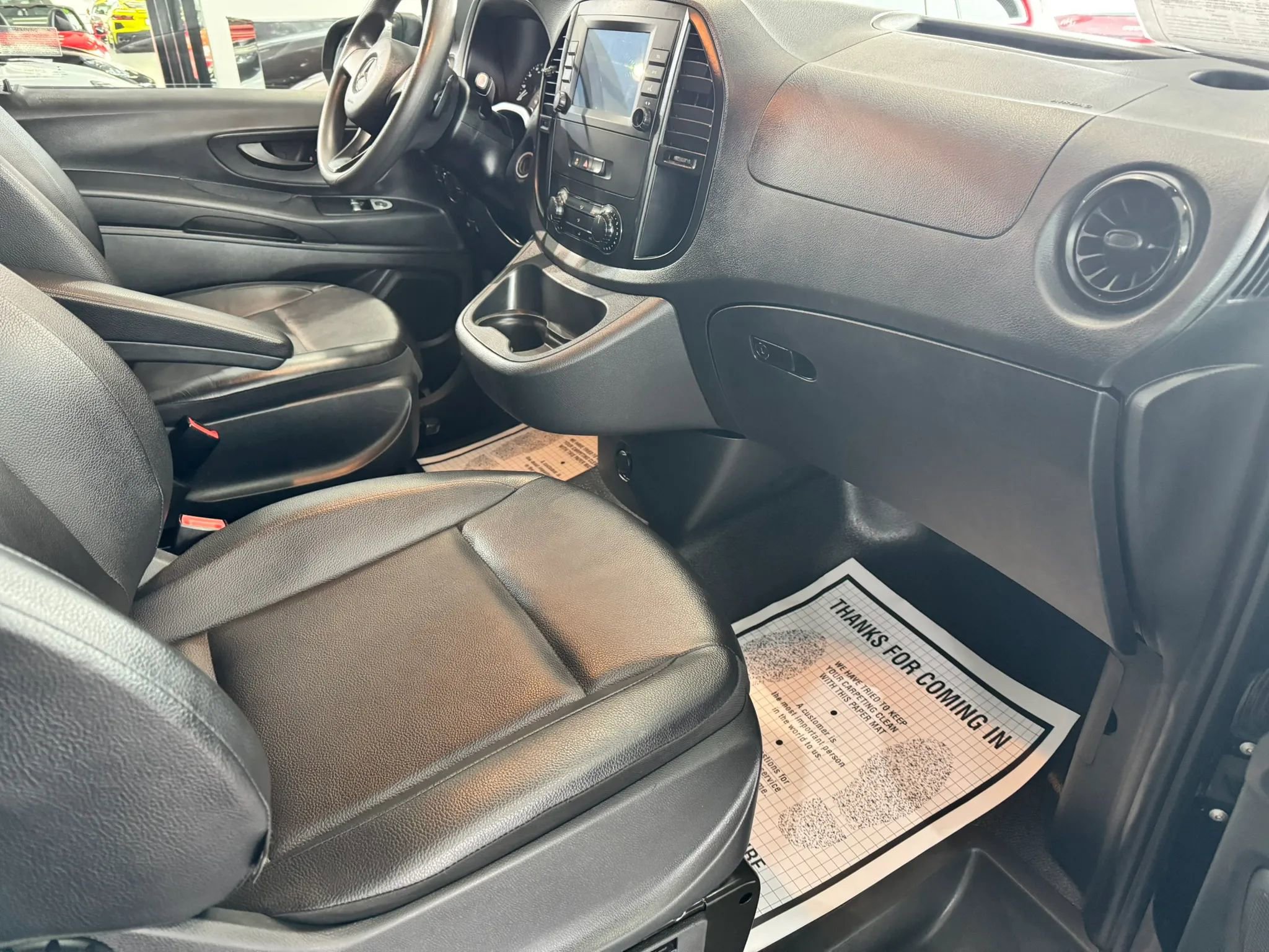 Used 2021 Mercedes-Benz Metris image 10