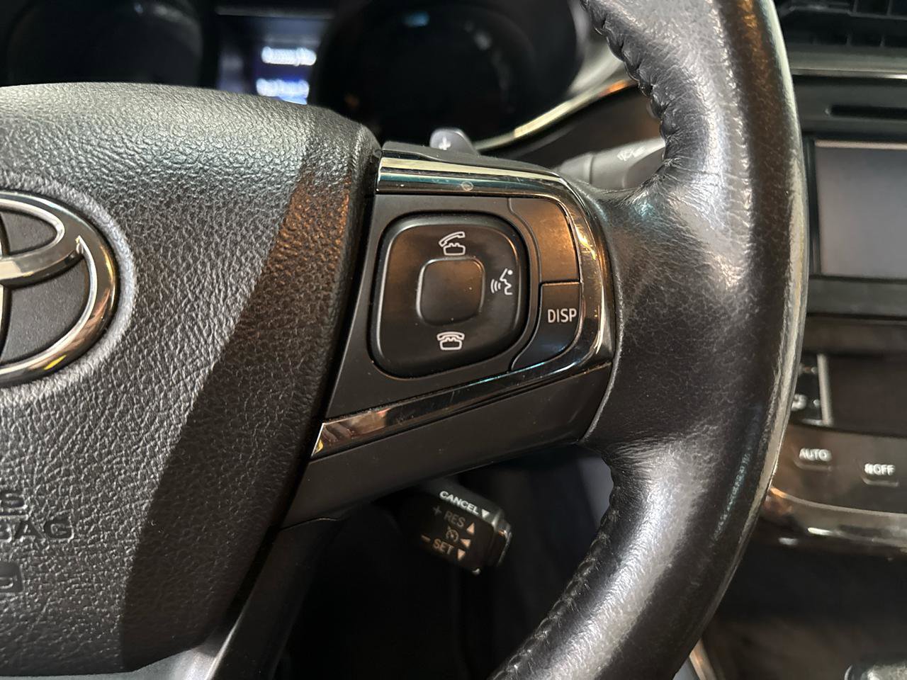Used 2015 Toyota Avalon XLE FWD image 15