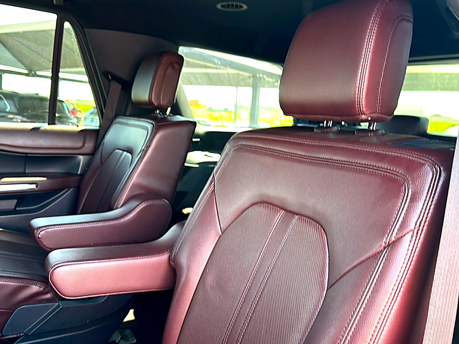 Used 2023 Ford Expedition Limited image 20