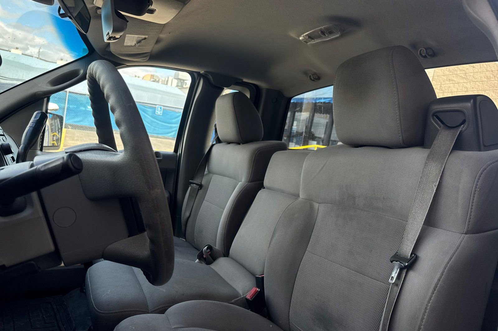 Used 2004 Ford F150 XLT image 8