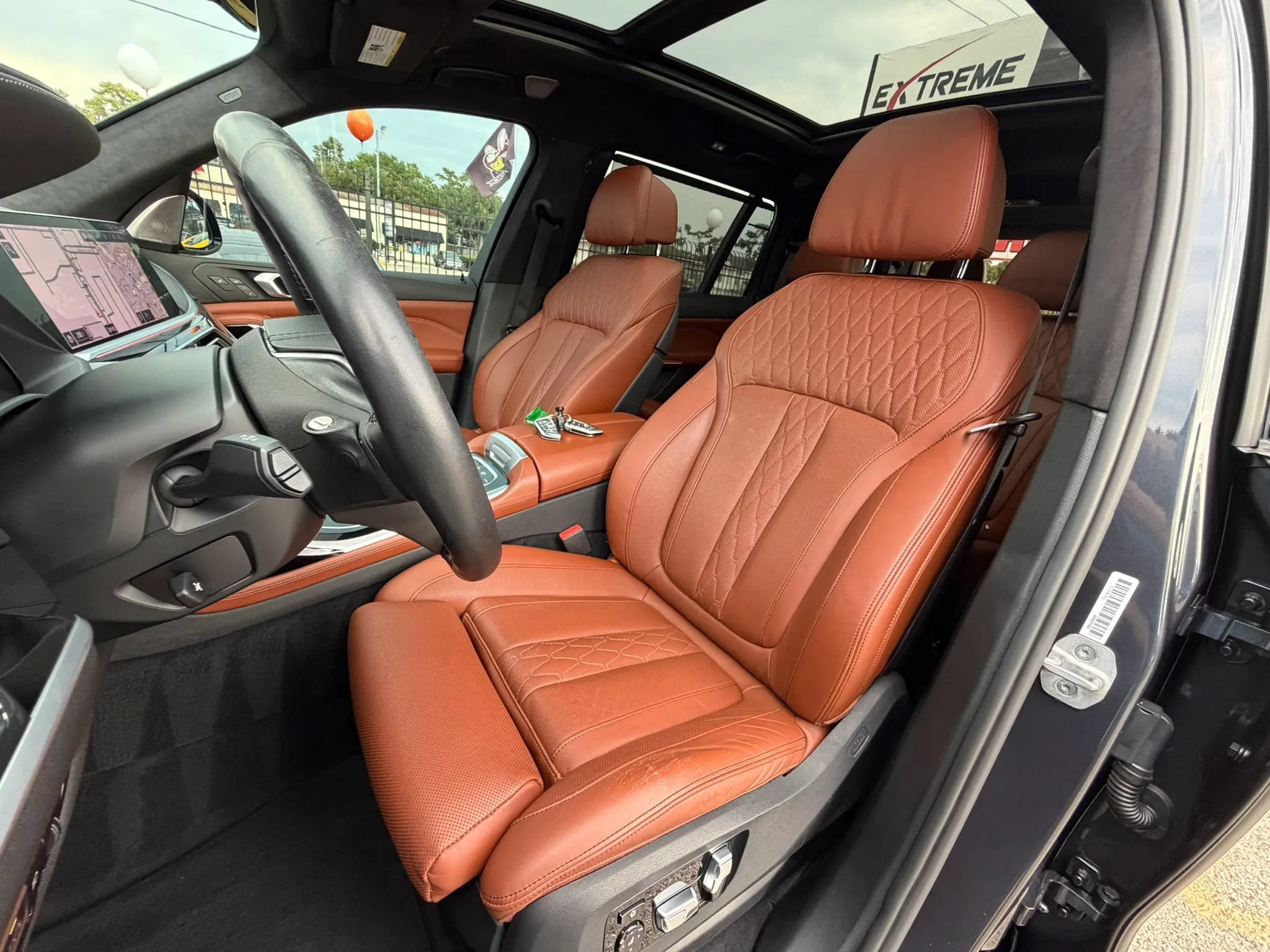 Used 2021 BMW ALPINA XB7 AWD/4WD image 25