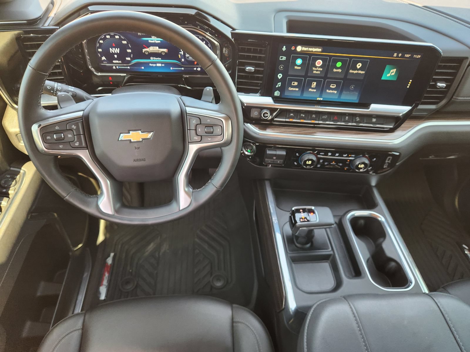 Used 2025 Chevrolet Silverado 1500 LT AWD/4WD image 26