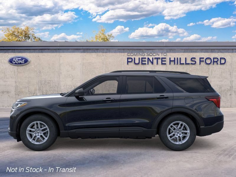 New 2026 Ford Explorer Active RWD image 3