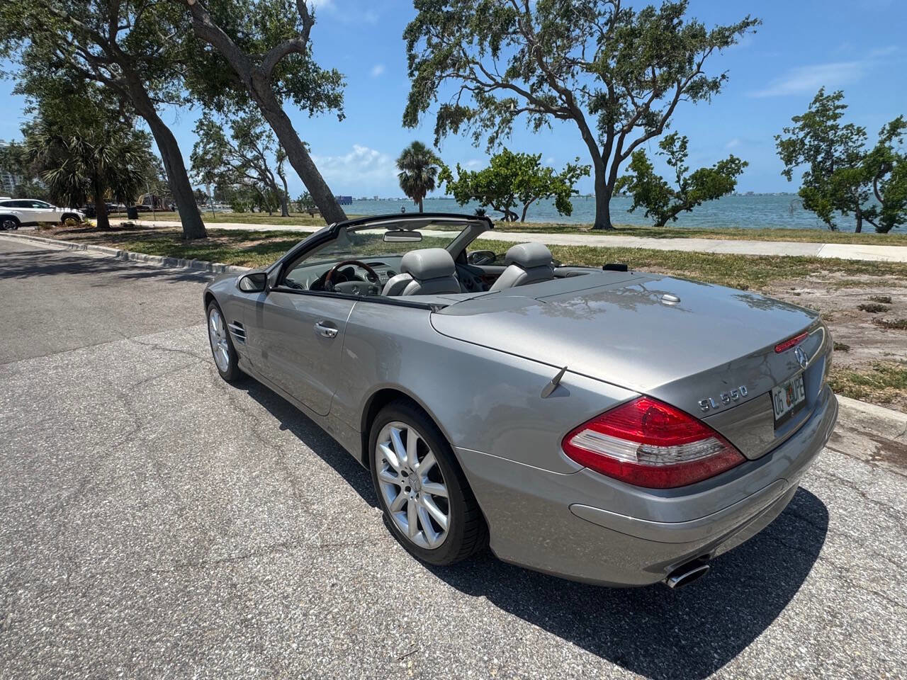 Used 2007 Mercedes-Benz SL 550 image 19