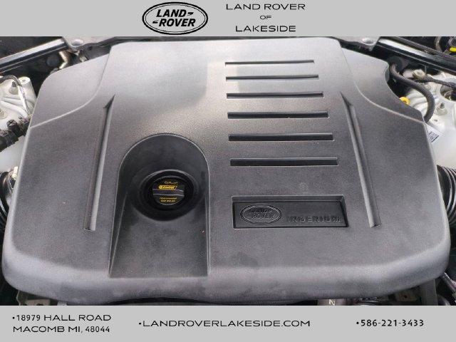 Used 2023 Land Rover Discovery Metropolitan Edition AWD/4WD image 20