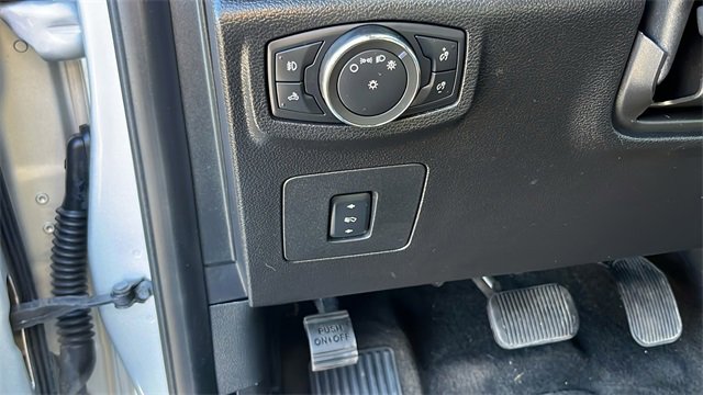 Used 2017 Ford F150 XLT w/ Equipment Group 302A Luxury image 18