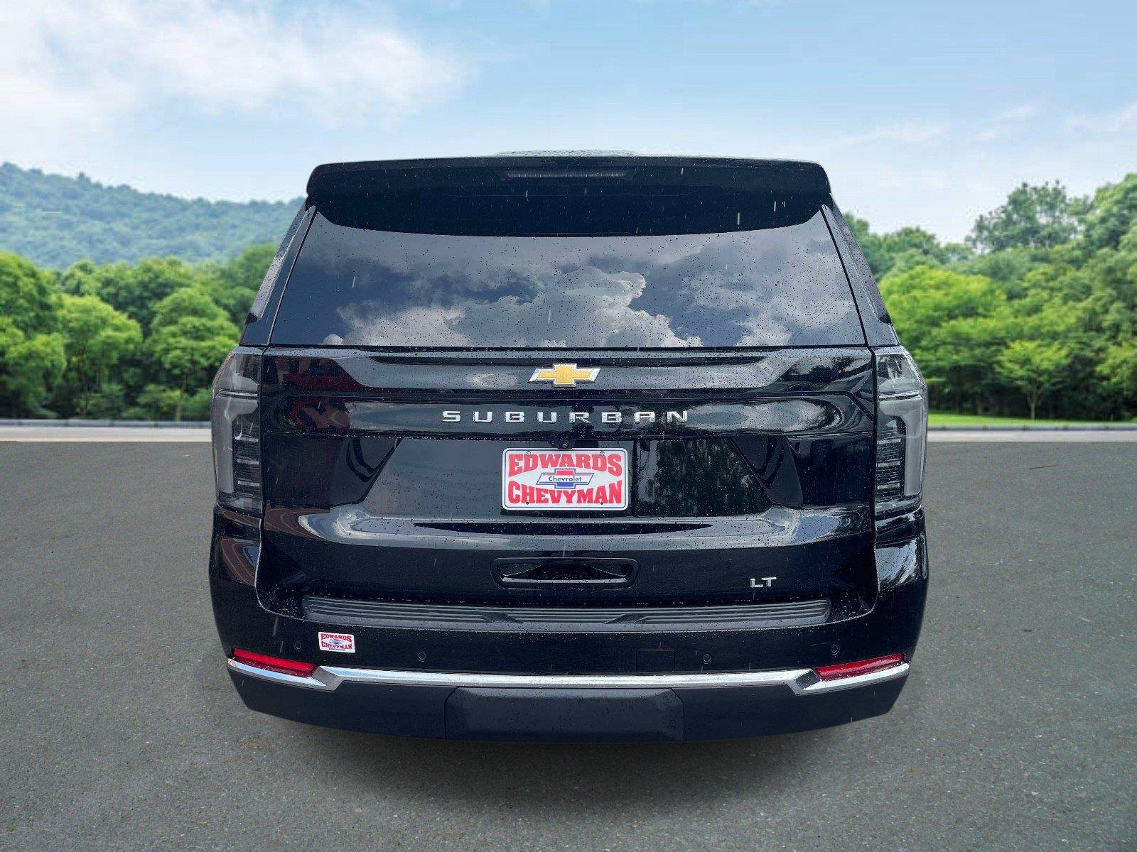 Used 2025 Chevrolet Suburban LT w/ Comfort Package RWD image 22