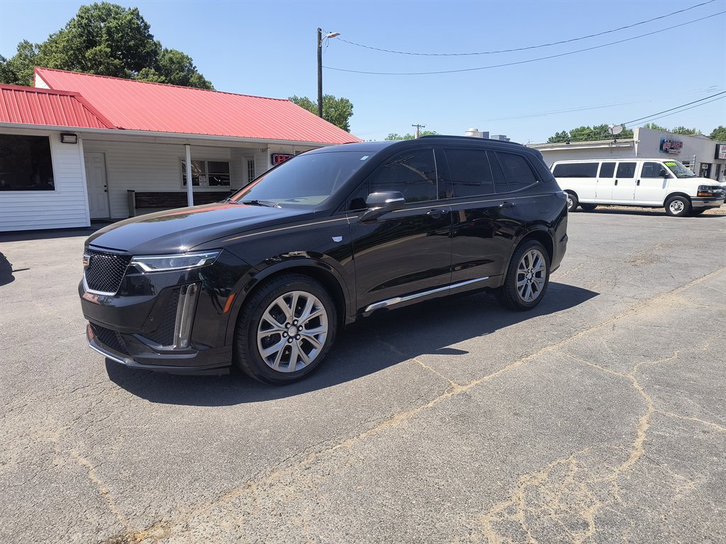 Used 2020 Cadillac XT6 Sport w/ Platinum Package AWD/4WD image 1