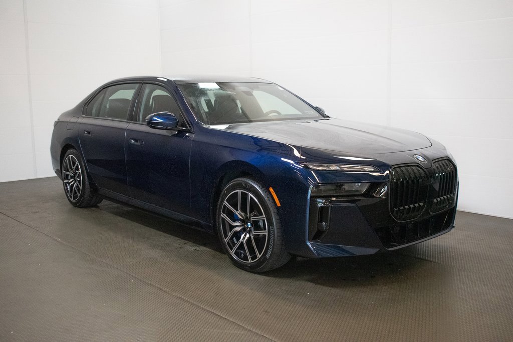 New 2026 BMW 760i xDrive w/ Executive Package image 1