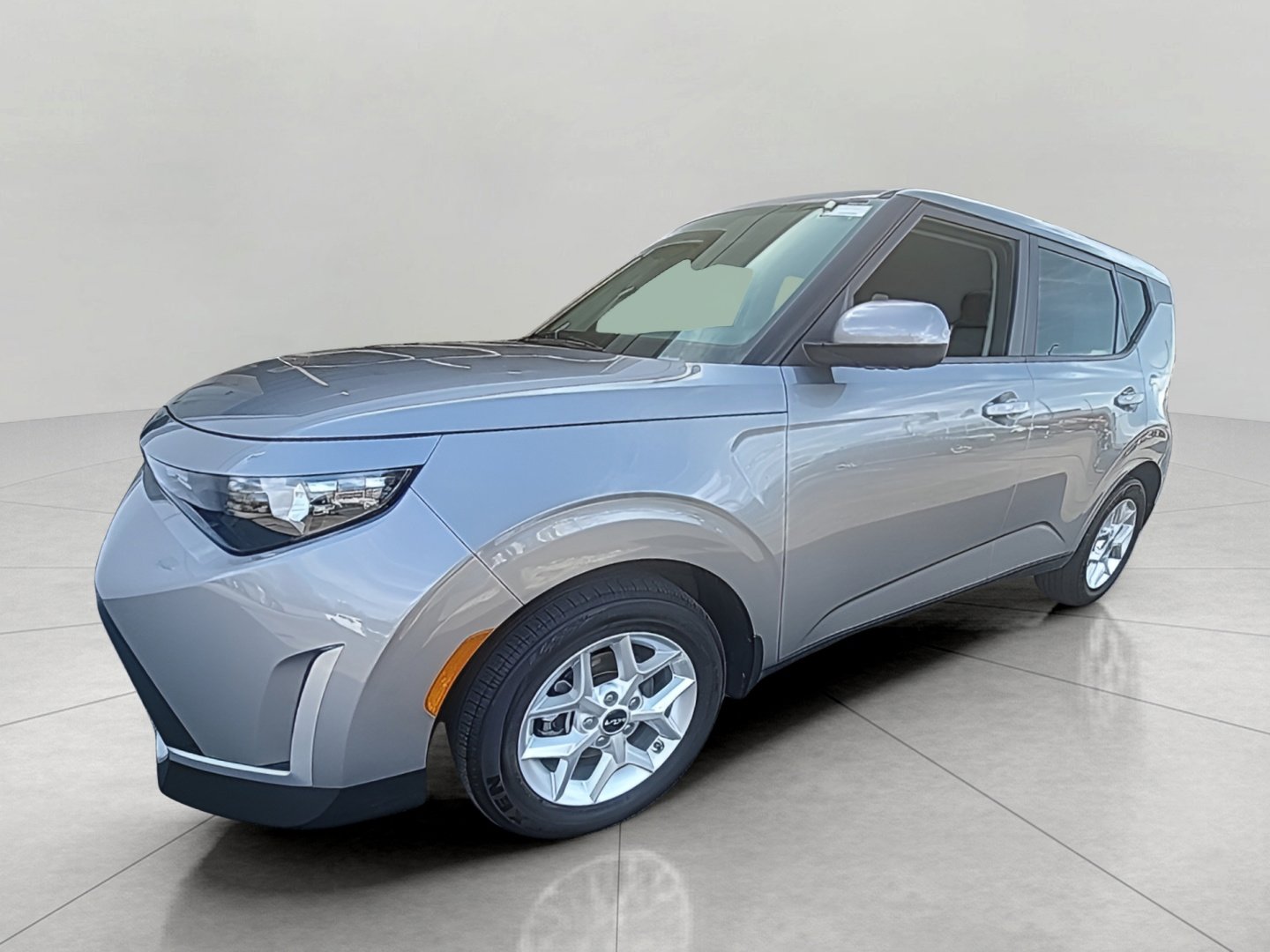 Used 2023 Kia Soul LX w/ LX Technology Package image 3