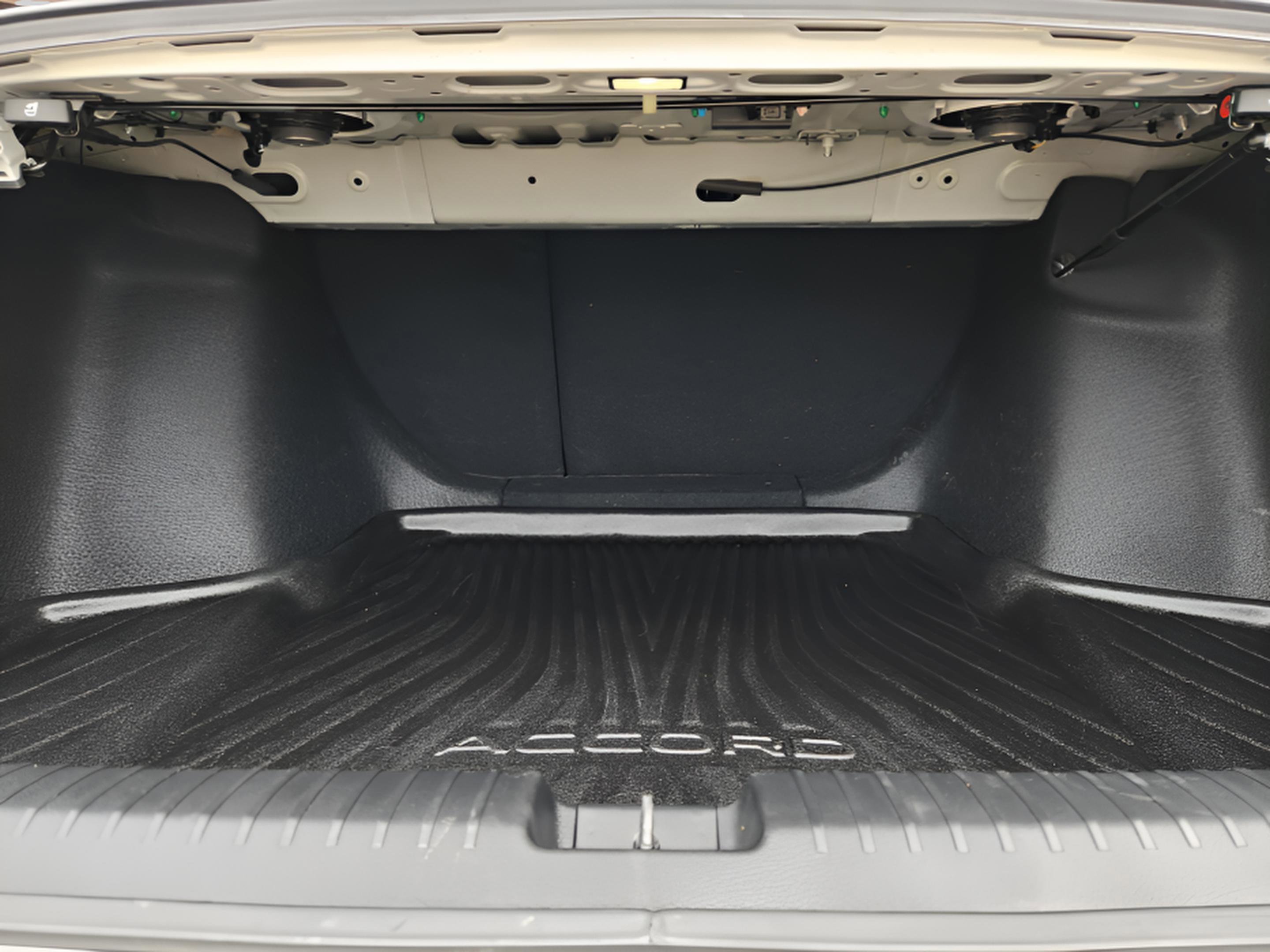 Certified 2023 Honda Accord EX image 31