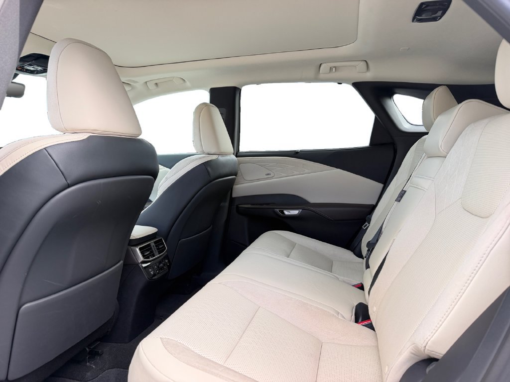 Used 2024 Lexus RX 350 AWD w/ Convenience Package image 26