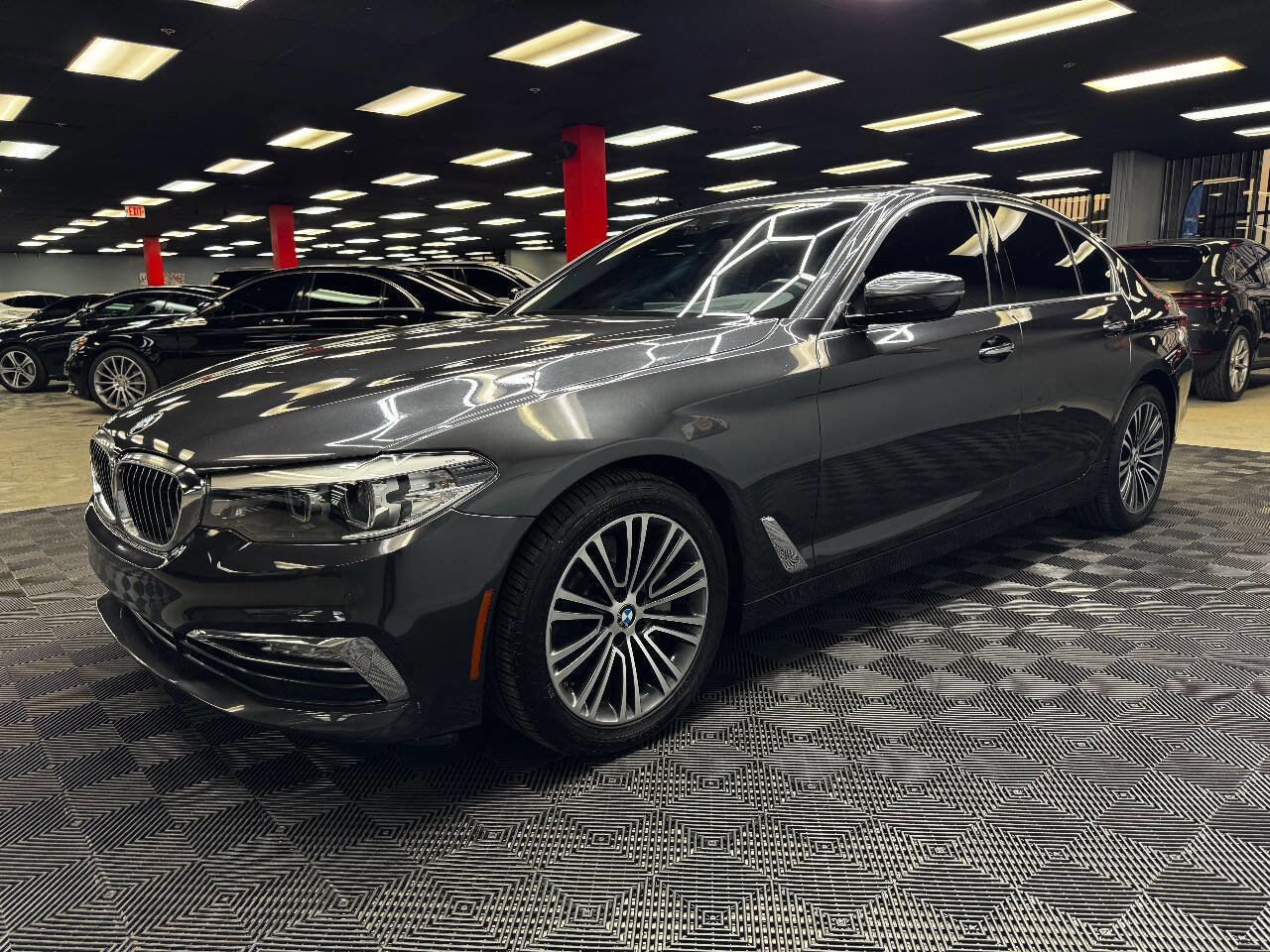 Used 2018 BMW 530i image 7