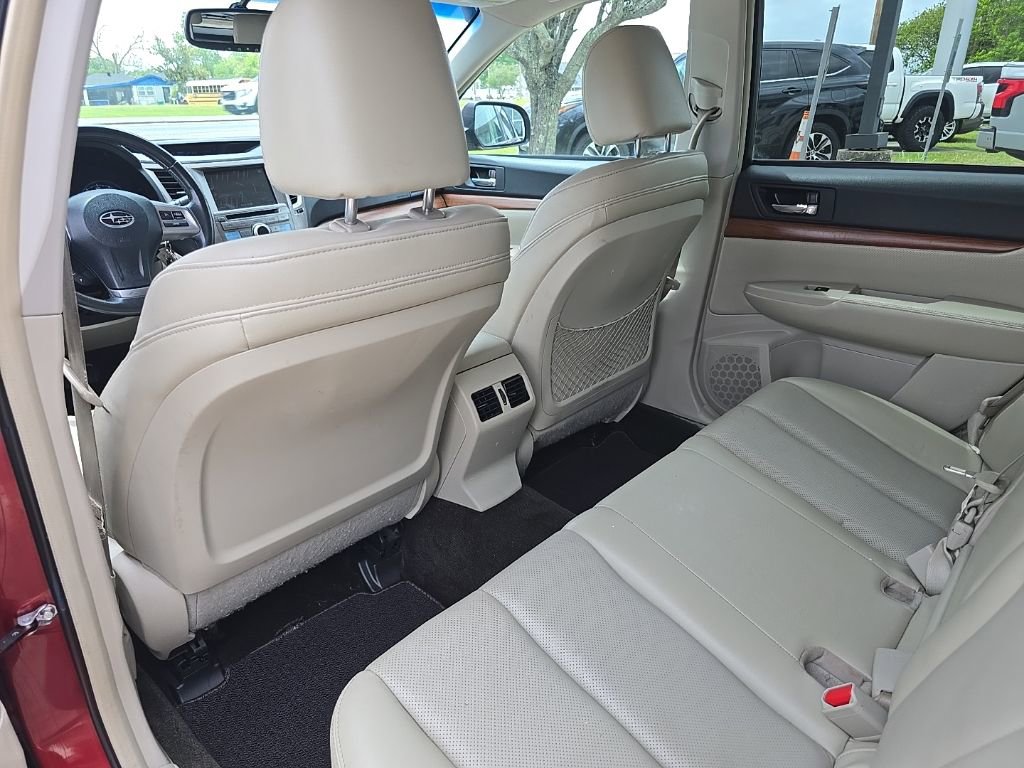 Used 2013 Subaru Outback 3.6R Limited image 25